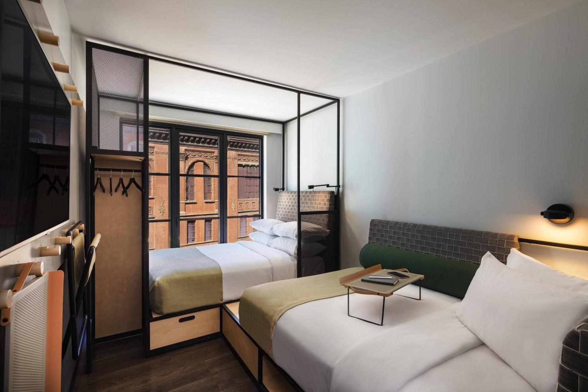 Moxy Nyc East Village New York Exterior photo