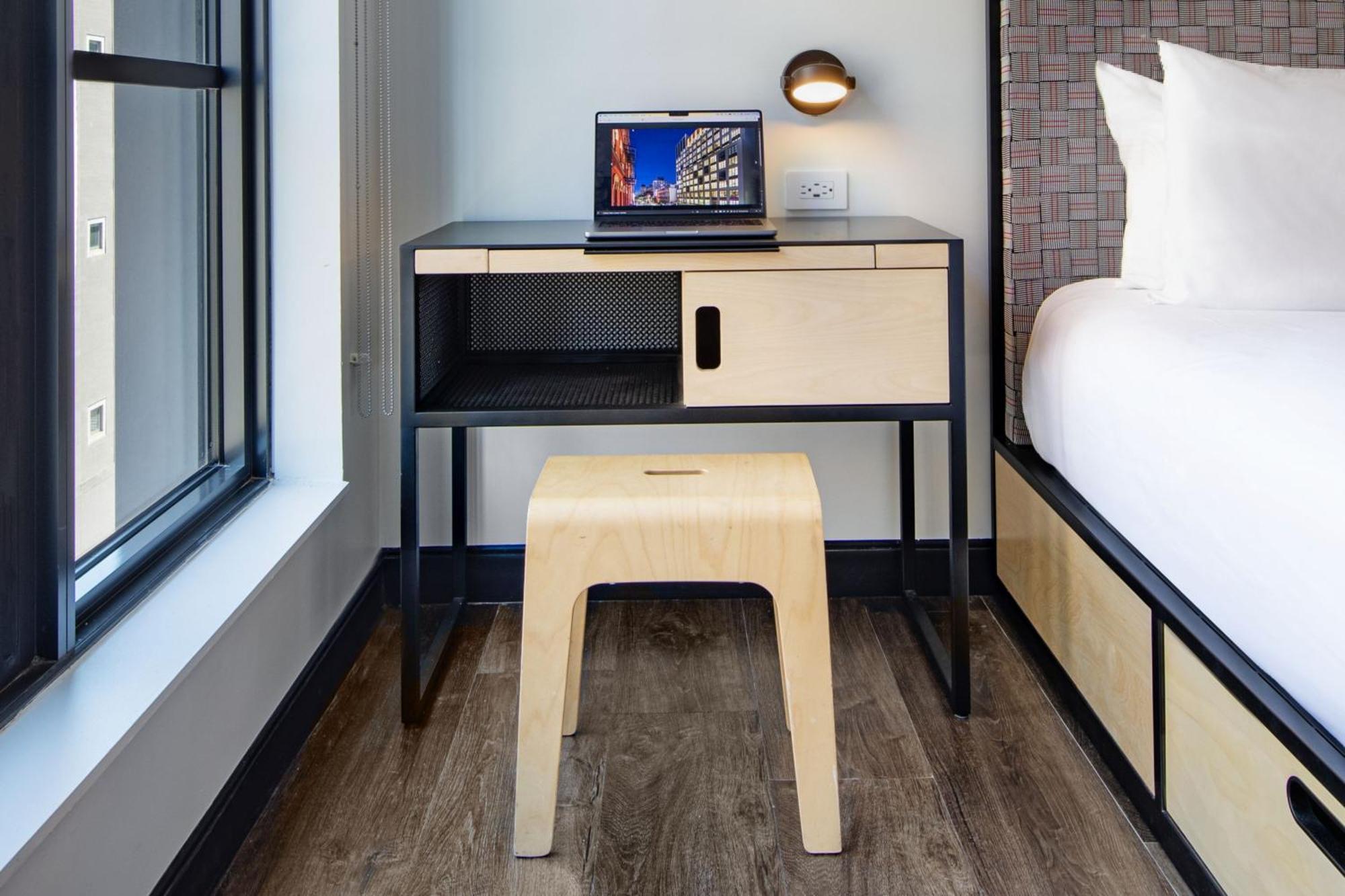 Moxy Nyc East Village New York Exterior photo