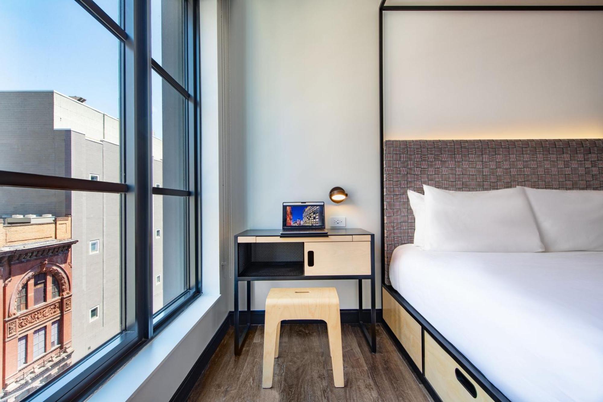 Moxy Nyc East Village New York Exterior photo