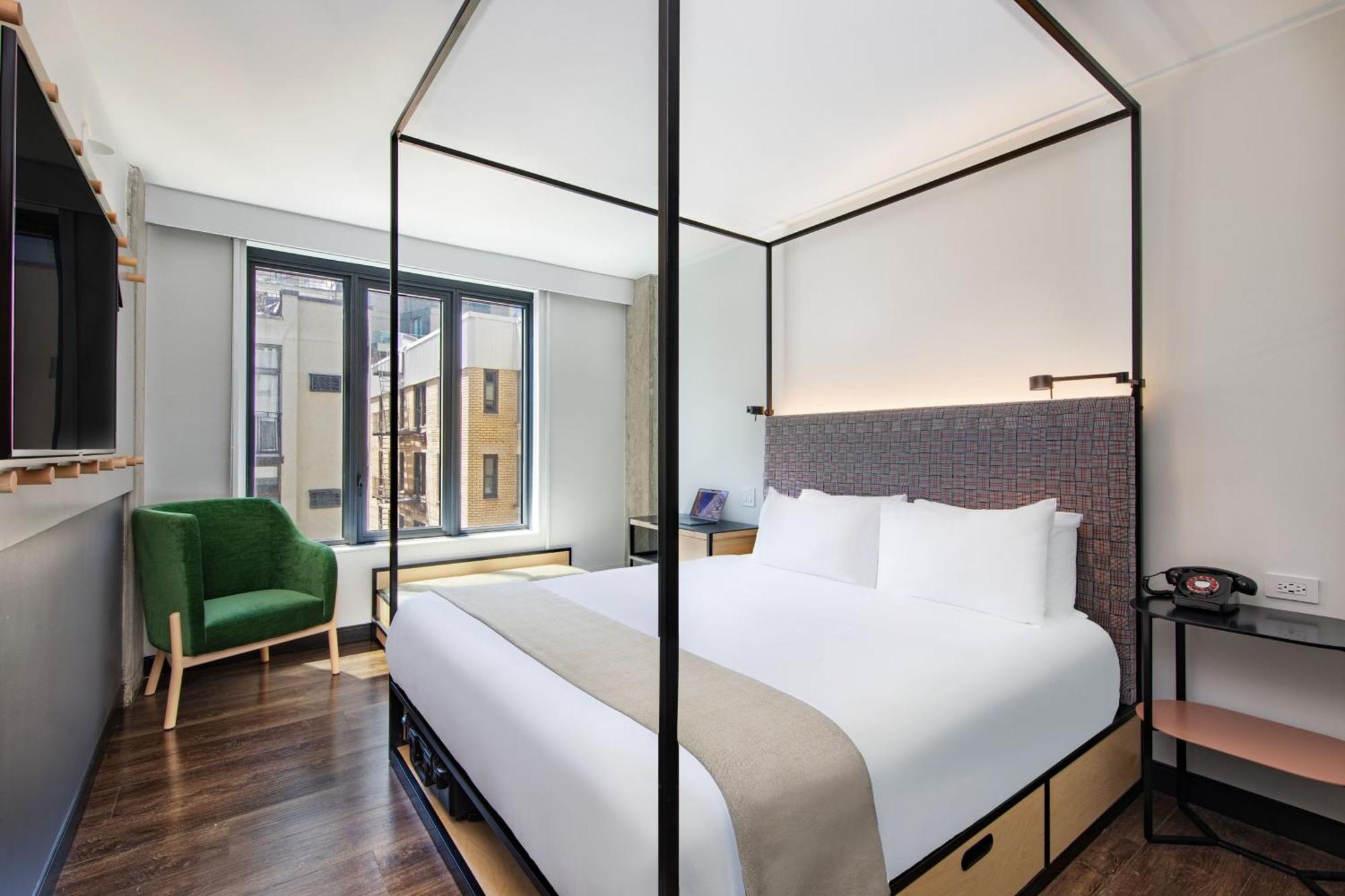 Moxy Nyc East Village New York Exterior photo